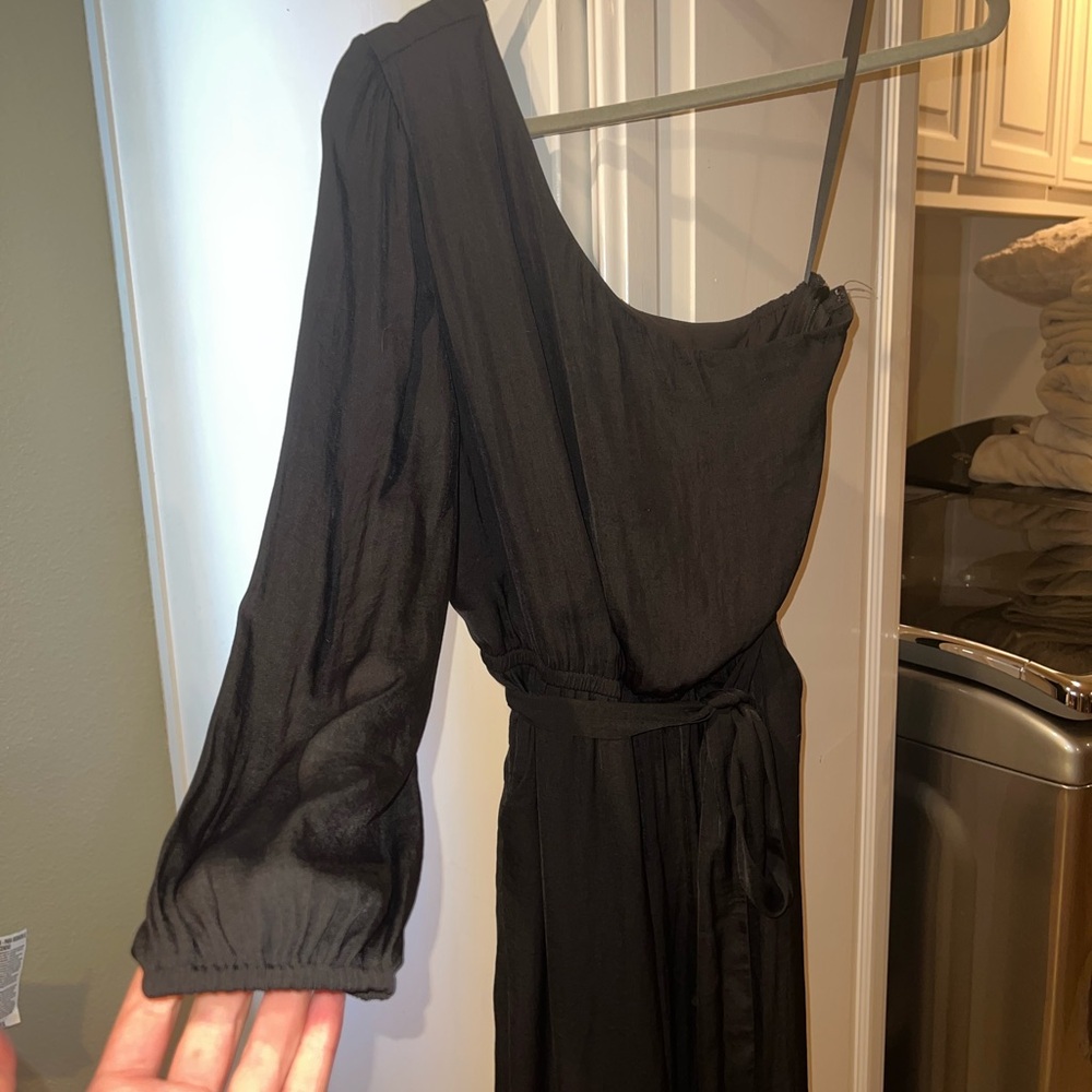 Elegant Black One-Shoulder Jumpsuit